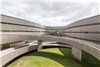 ساختمان جالب دانشکده هنرهای زیبا در اسپانیا