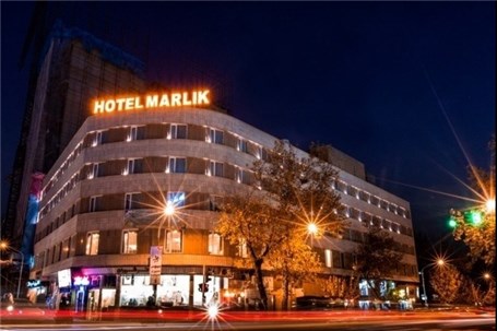 هتل مارلیک در حال خدمت‌رسانی به مهمانان است