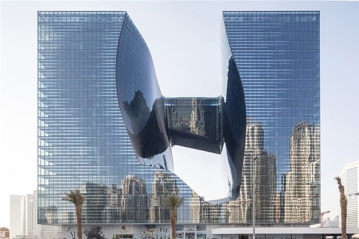اُپوس؛ سازه ای بسیار متفاوت در امارات با معماری بانوی عراقی! +عکس