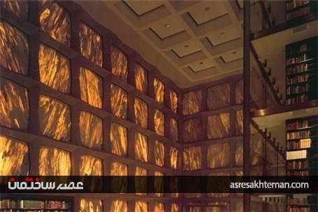 کتابخانه‌ای بدون پنجره که نور از آن عبور می‌کند+عکس