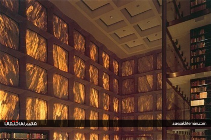کتابخانه‌ای بدون پنجره که نور از آن عبور می‌کند+عکس