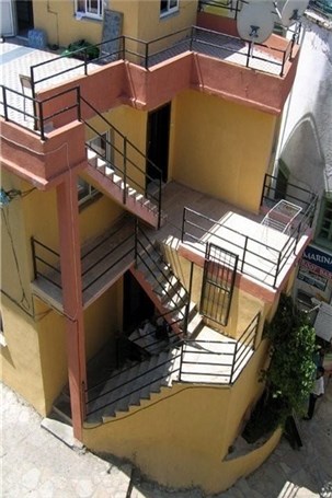 21 نمونه از جالب ترین و خنده دار ترین اشتباهات معماری-مهندسی که شما را شگفت زده می کنند