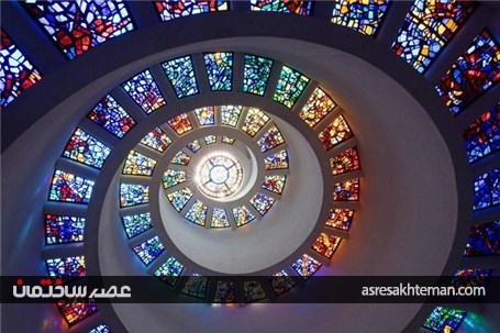 زیباترین بناهای معمارانه جهان که به شیشه های رنگی مزین شده اند