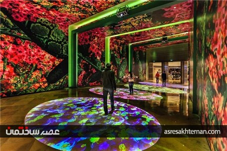 باغ دیجیتال از نور و نیلوفر آبی