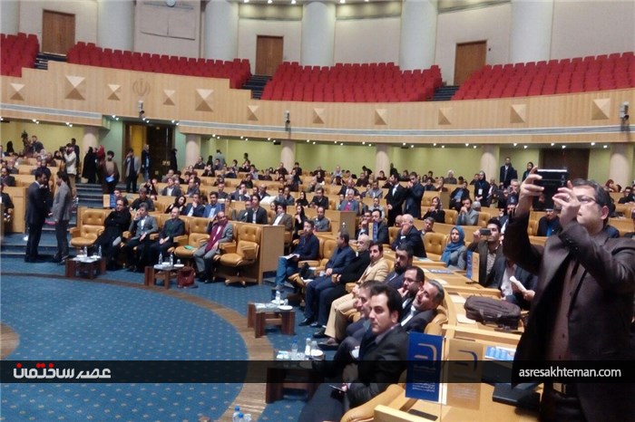 همایش تقدیر از چهره های ماندگار و کاآفریان برتر راه و شهرسازی