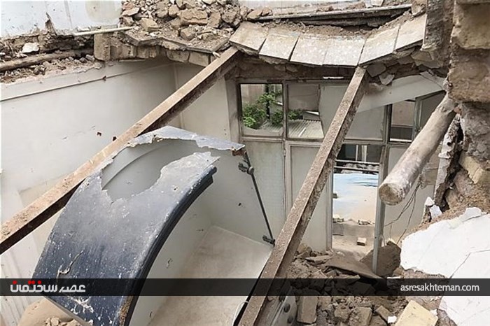 محبوس شدن 2 کارگر در زیر آوار ساختمانی در تهران‌نو + تصاویر
