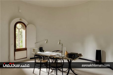 هنرمندی که با معماری خلاقانه یک کارخانه قدیمی را به مکانی دیدنی برای زندگی تبدیل کرده است