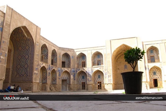 مدرسه &quot;غیاثیه خرگرد&quot; و مسجد &quot;ملک زوزن&quot; خواف؛ یادگاران عهد کهن در شرق کشور+تصاویر شناسه خبر: 1339760