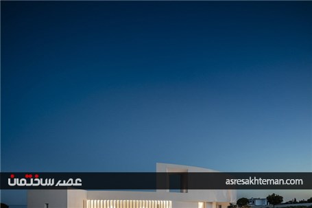 طراحی ویلای ساحلی مدرن با ظاهر منحنی