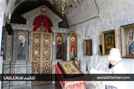 کلیسایی که در یک غار طبیعی ساخته شده (+عکس)