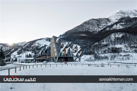 معماری هتلی که برف بازی می کند