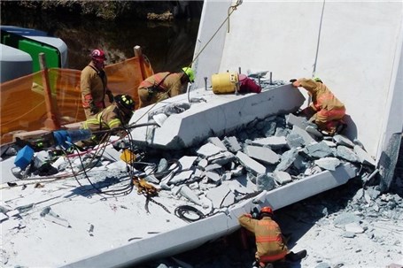 مرگ ۴ نفر بر اثر سقوط پل عابر پیاده در شهر میامی آمریکا