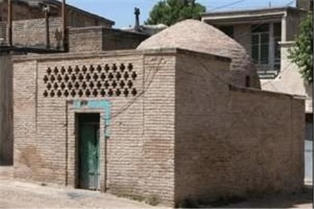 مقبره باباطاهر در خرم‎آباد