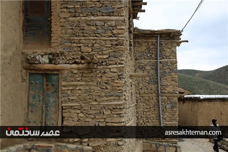 هنرنمایی سنگ و چوب در معماری روستاهای بخش سیروان کردستان+عکس