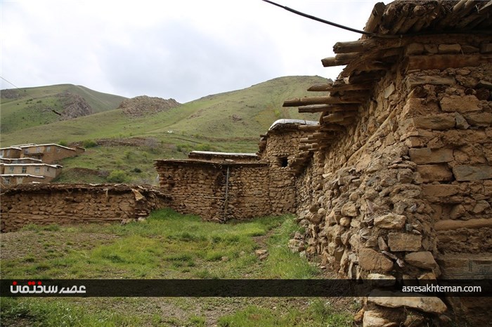 هنرنمایی سنگ و چوب در معماری روستاهای بخش سیروان کردستان+عکس