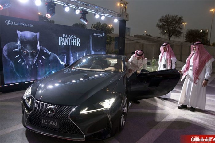 افتتاح اولین سینما پس از 40سال در عربستان +تصاویر