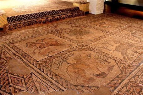 کشف یک ویلای باشکوه و مجلل رومی در حیاط خانه