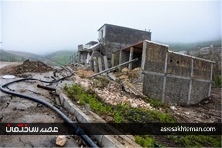 پیشروی رانش زمین در روستای حسین آباد کالپوش