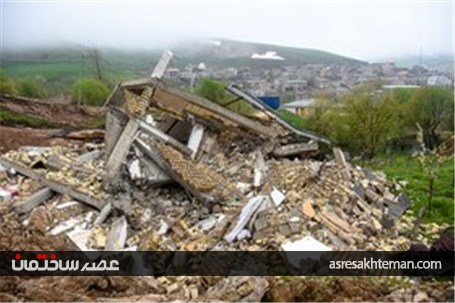 پیشروی رانش زمین در روستای حسین آباد کالپوش