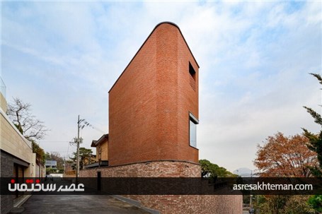 پنجره ای رو به طبیعت؛ طراحی خلاقانه &#171;خانه ای روی تپه&#187;